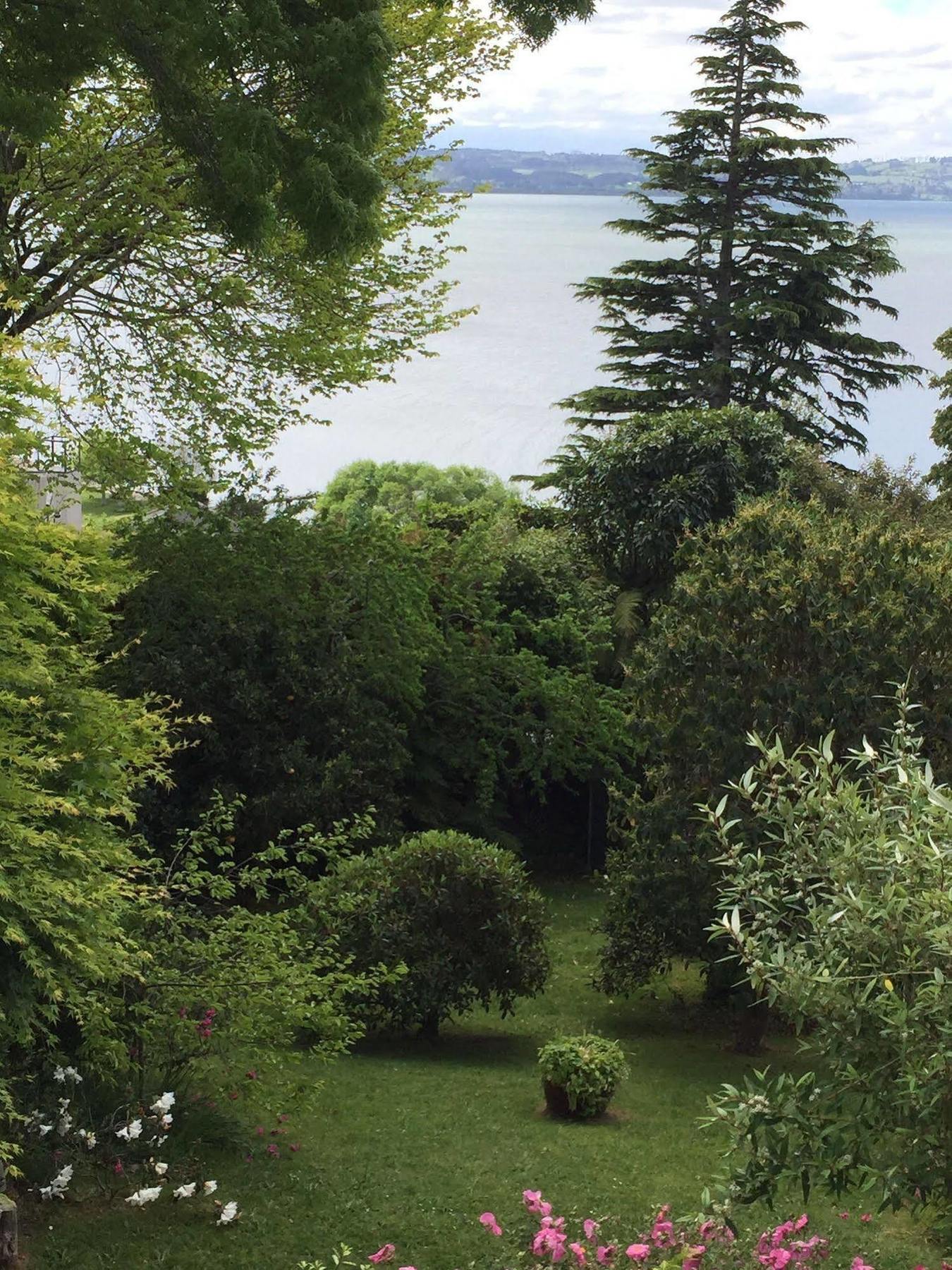 Lakeview Holiday Home Rotorua Buitenkant foto